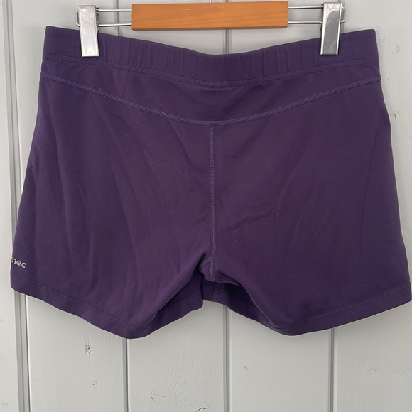 🔥5/$20🔥 MEC Lago Shorts - Women's Eggplant Nylon Spandex Blend Large - Picture 3 of 5